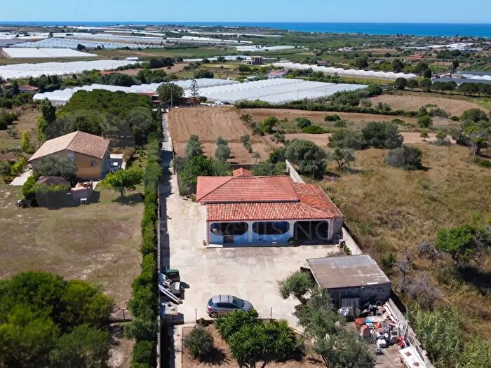 Casa trilocale in vendita in Contrada Scarpitta, Pachino