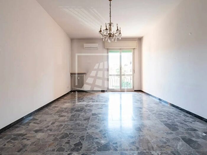 Appartamento trilocale in vendita in Viale Umberto I, Reggio Emilia