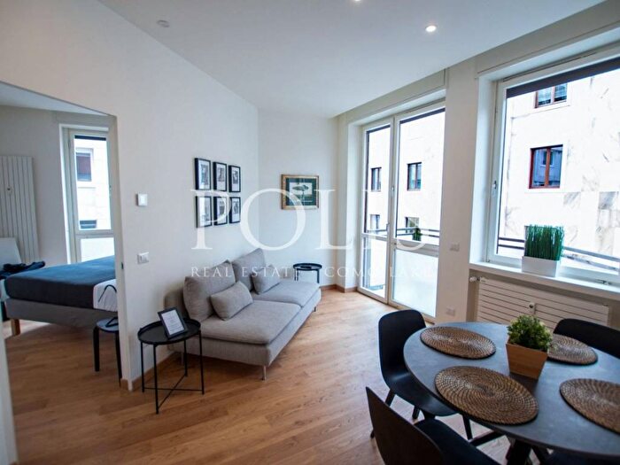 Appartamento quadrilocale in affitto in VIA FLORIO DA BONTA, Centro Storico, Como