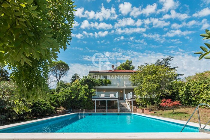 Casa con 10 locali in vendita in Via Ospedaletto, Misano Adriatico