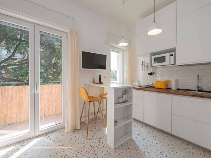Appartamento monolocale in affitto in Via Marco D'Agrate, Corvetto, Milano