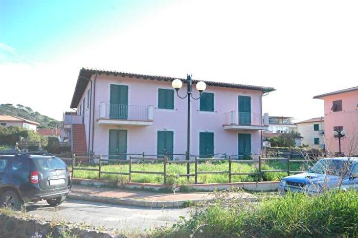 Appartamento trilocale in vendita in Località Santissimo, Porto Azzurro