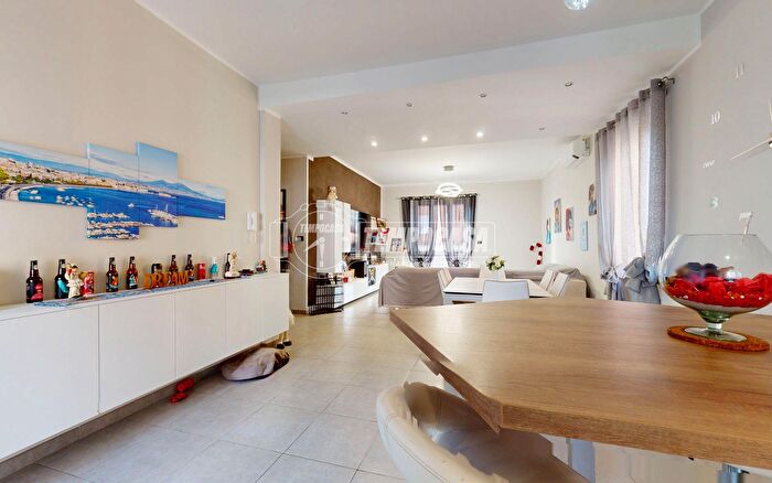 Appartamento quadrilocale in vendita in Via Mincio, Rivoli