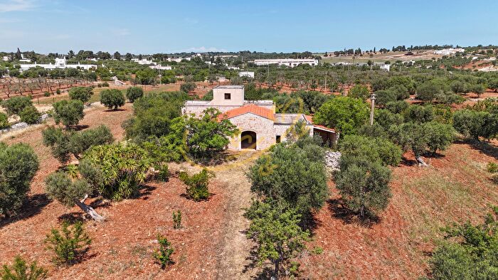 Casa con 9 locali in vendita in Strada Comunale Fondo della Lupa, Polignano A Mare
