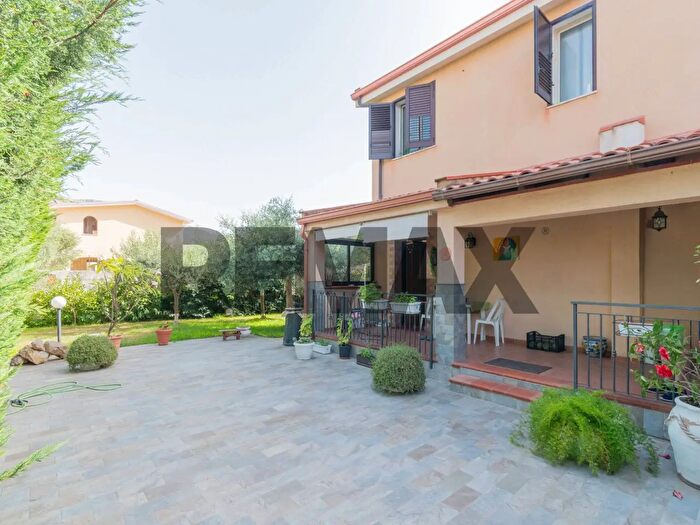 Casa quadrilocale in vendita in Via Americo Vespucci, Carini