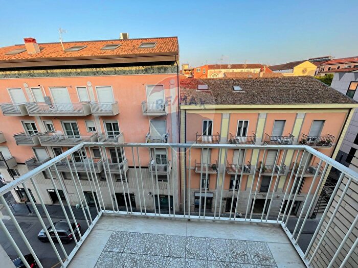 Appartamento quadrilocale in vendita in Via Ennio Goduti, Benevento