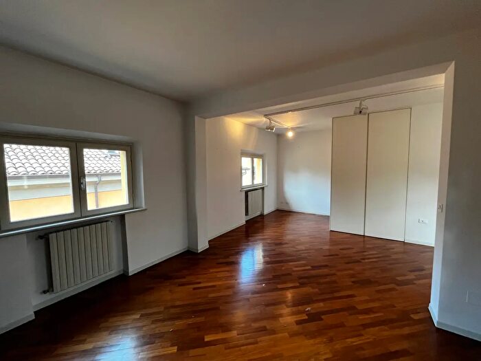 Appartamento quadrilocale in affitto in Via San Cristoforo, Modena