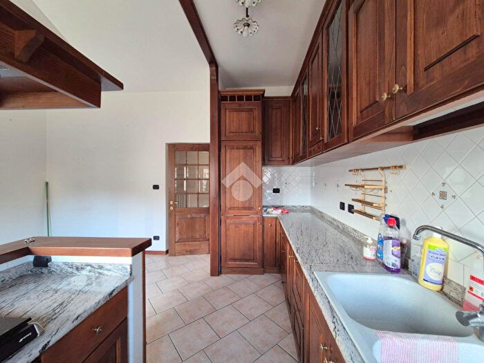 Appartamento quadrilocale in vendita in Via Vittorio Veneto, Ponti