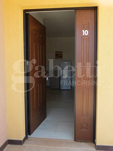 Appartamento trilocale in vendita in Via Vittorio Veneto, Giurdignano