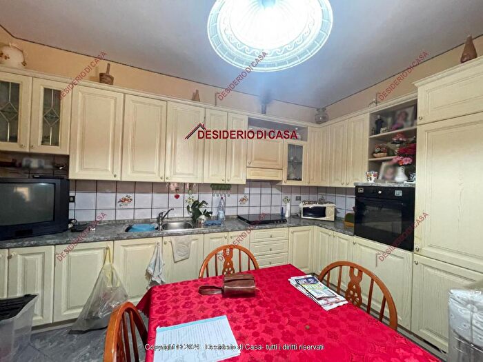 Casa quadrilocale in vendita in Lascari