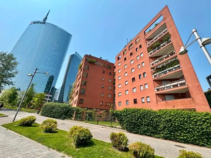 Appartamento trilocale in affitto in Via Gaetano De Castillia, Milano