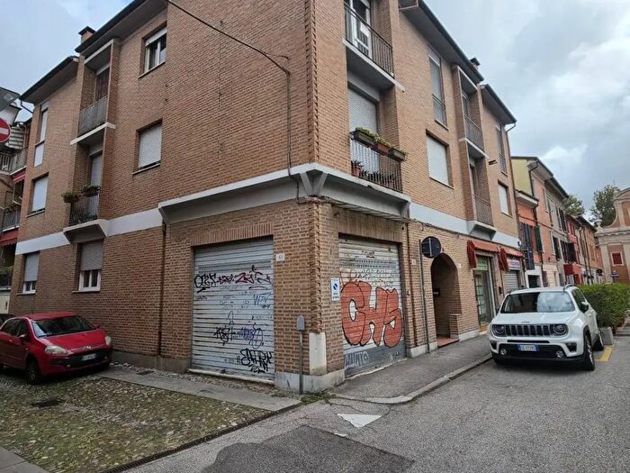 Appartamento con 5 locali in vendita in Via XX Settembre, Ferrara