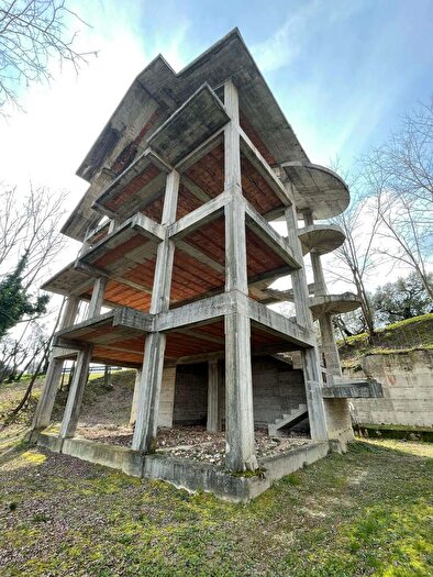 Casa quadrilocale in vendita in Via Forcella, Torrice