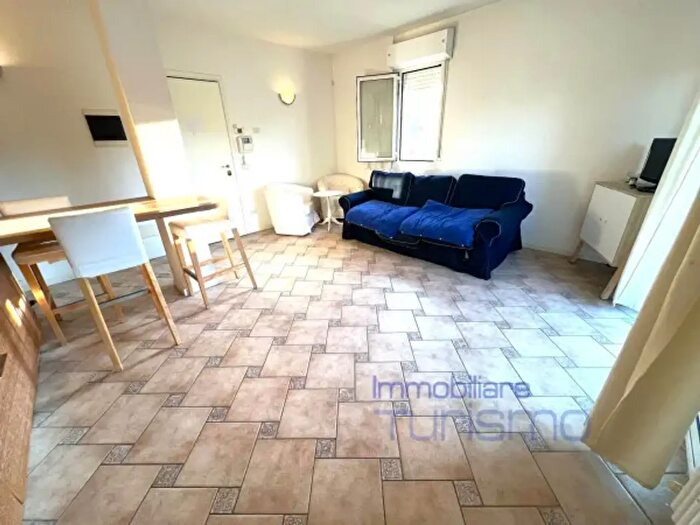 Appartamento trilocale in vendita in Piazzale Dante Tosi, Riccione