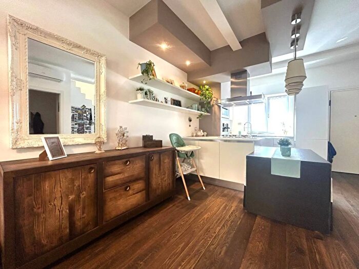 Case in Vendita e in Affitto - 3