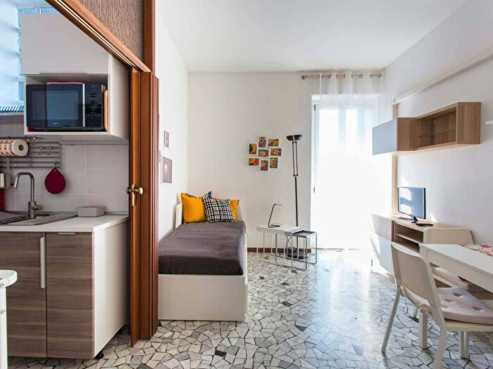 Appartamento bilocale in affitto in Via Filippo Baldinucci, Dergano, Milano