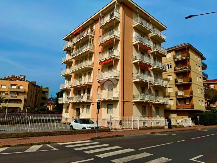 Appartamento monolocale in vendita in Via Cristoforo Colombo, Andora