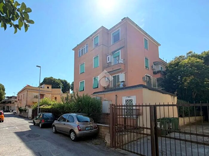 Appartamento bilocale in vendita in Via Forlimpopoli, Roma