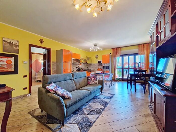 Appartamento quadrilocale in affitto in Via Prifernium, LAquila