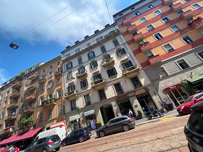 Appartamento bilocale in affitto in Corso Genova, Milano