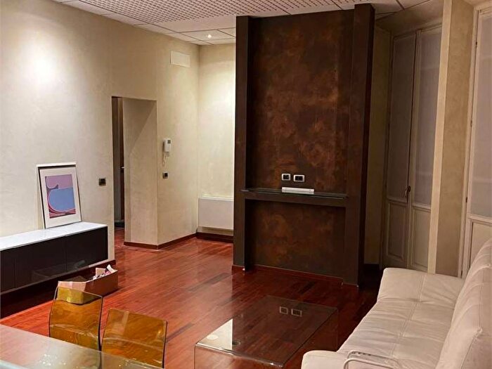 Appartamento trilocale in affitto in Via Battaglione Toscano, Centro Storico, Reggio Emilia