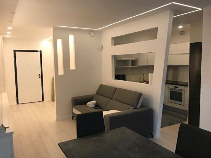 Appartamento trilocale in vendita in Via Latina, Alatri