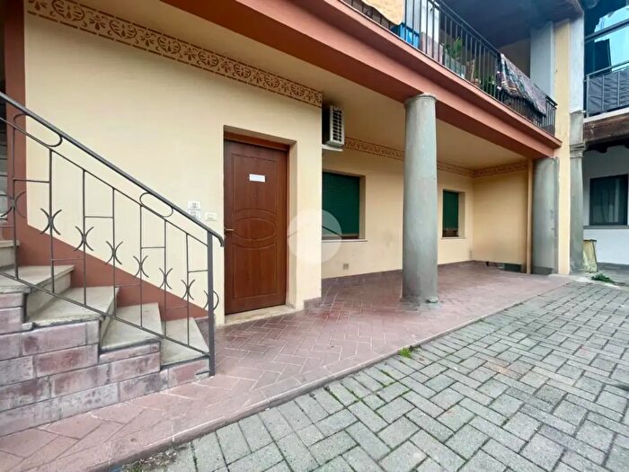 Appartamento bilocale in vendita in Via G Pastori, Orzivecchi