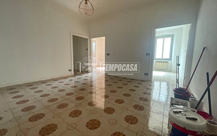 Appartamento con 5 locali in vendita in Via Valentino Armirotti, Genova
