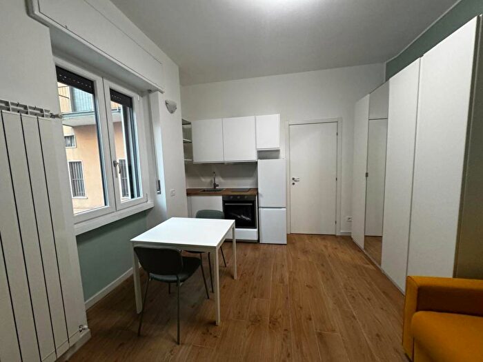 Appartamento monolocale in affitto in Via Carlo Marochetti, Corvetto, Milano