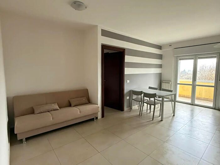 Appartamento trilocale in affitto in Villafranca In Lunigiana