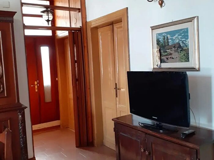 Appartamento con 5 locali in affitto in Licciana Nardi