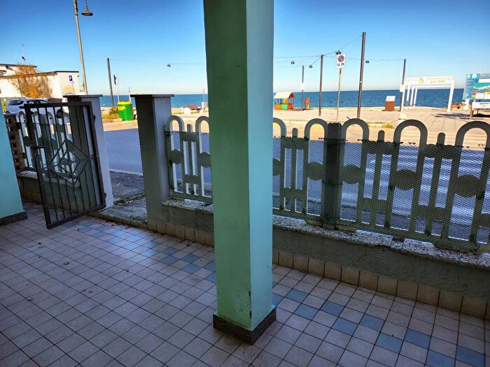 Appartamento trilocale in affitto in Via Lungomare, Marina, Fossacesia