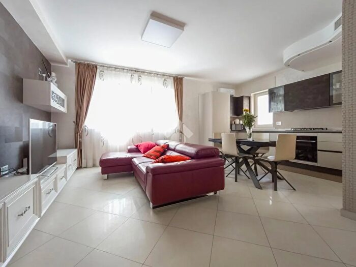 Appartamento quadrilocale in vendita in Via Torre De Angelis, Manfredonia