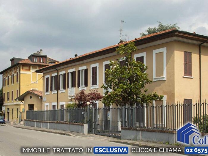 Casa con 6 locali in vendita in via IV novenbre, Quartiere Forlanini, Milano