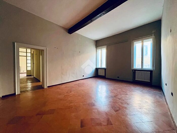 Appartamento con 5 locali in vendita in Via Filippo Corridoni, Mantova