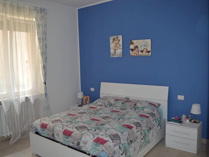 Appartamento bilocale in affitto in Via Francesco Tamagno, Giubiano San Carlo, Varese