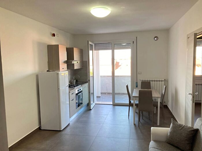 Appartamento quadrilocale in affitto in Granze, Granze