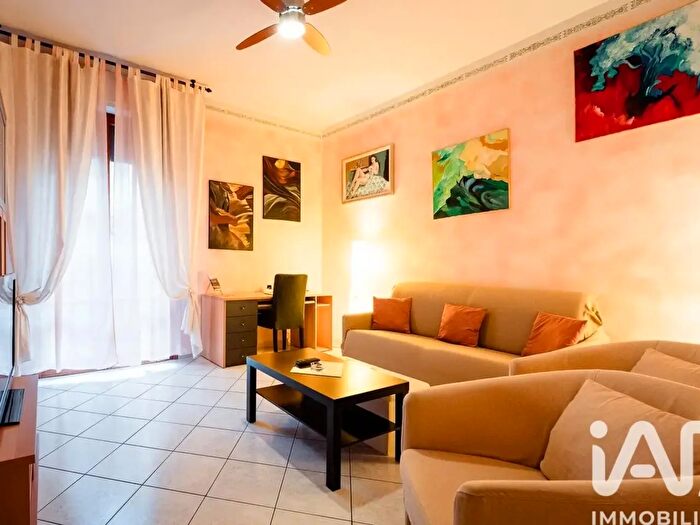 Appartamento trilocale in vendita in Via Giovanni Pascoli, Scandicci