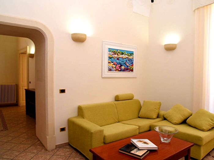 Appartamento con 5 locali in affitto in Via Giuseppe Libertini, Centro Storico, Lecce