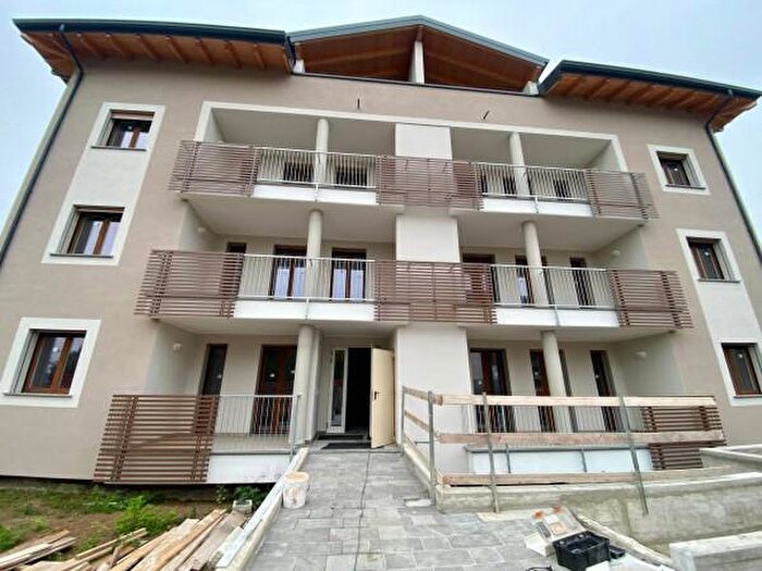 Appartamento trilocale in vendita in Via Giovanni di Bella, Casorate Primo