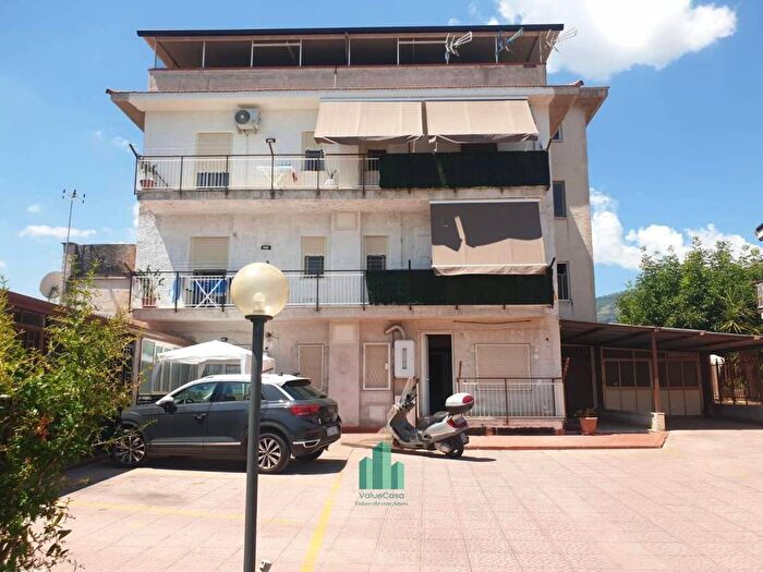 Appartamento trilocale in affitto in Via Molara, Santicelli, Palermo