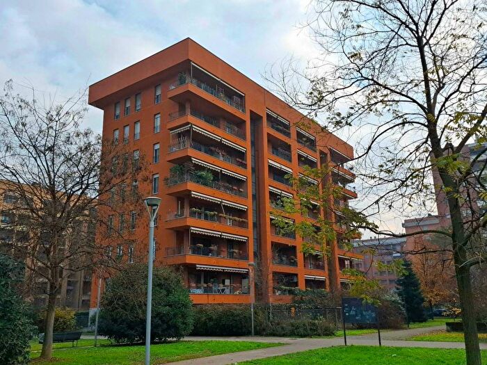 Appartamento trilocale in affitto in Via San Mirocle, Santa Giulia, Milano