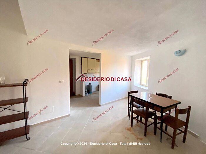 Appartamento bilocale in affitto in Piazza Francesco Crispi, Centro, SantAgata di Militello