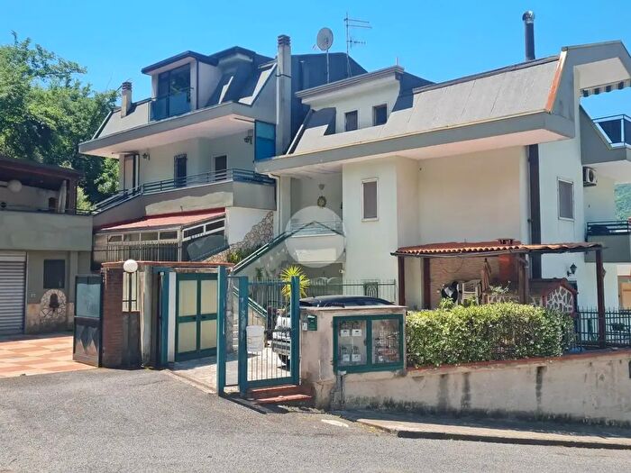 Casa con 5 locali in vendita in Via Martin Luther King, Pellezzano