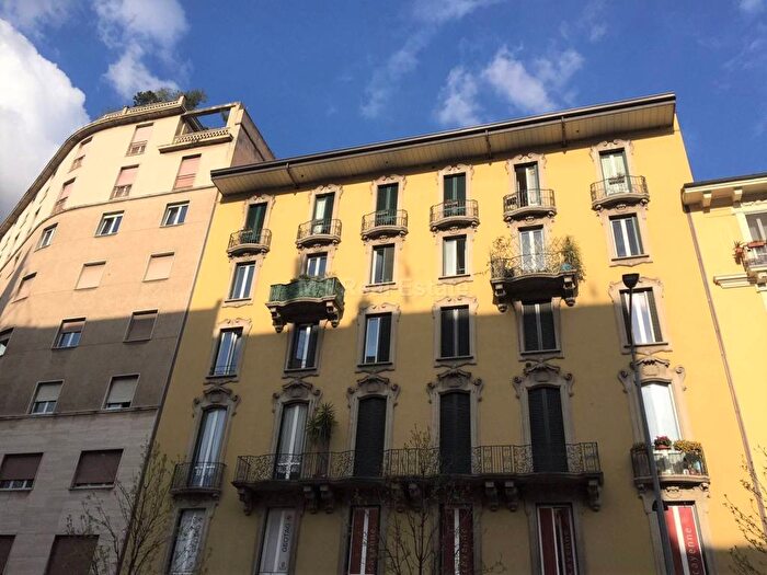 Appartamento bilocale in affitto in Via Volturno, Isola, Milano
