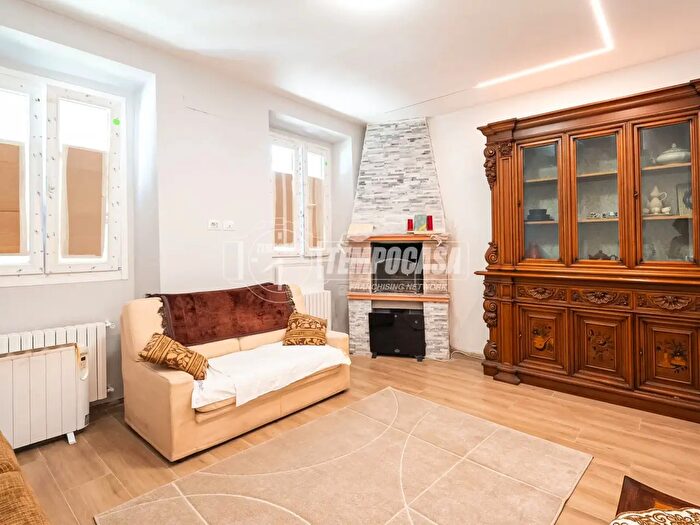 Appartamento trilocale in vendita in Via Carlo Bianchi, Inverigo