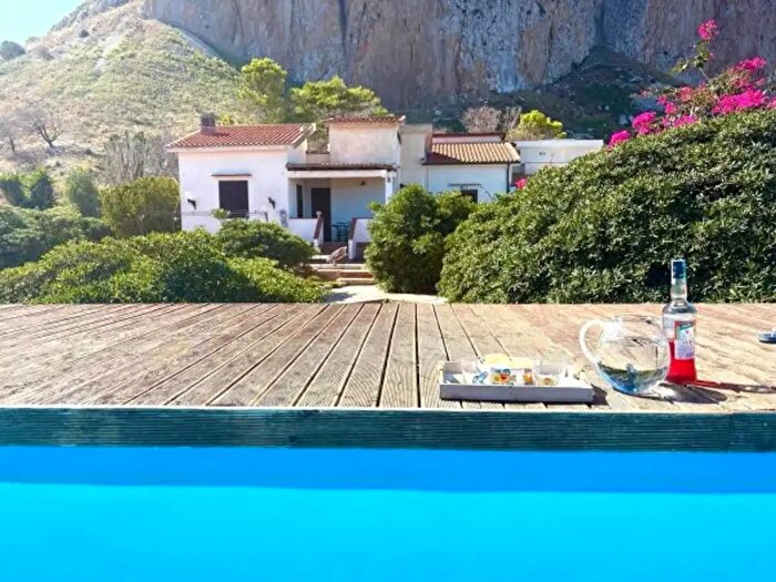 Casa con 6 locali in vendita in Via del Secco, San Vito Lo Capo