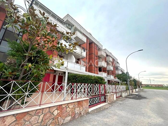 Appartamento trilocale in vendita in Via Perugia, Campomarino