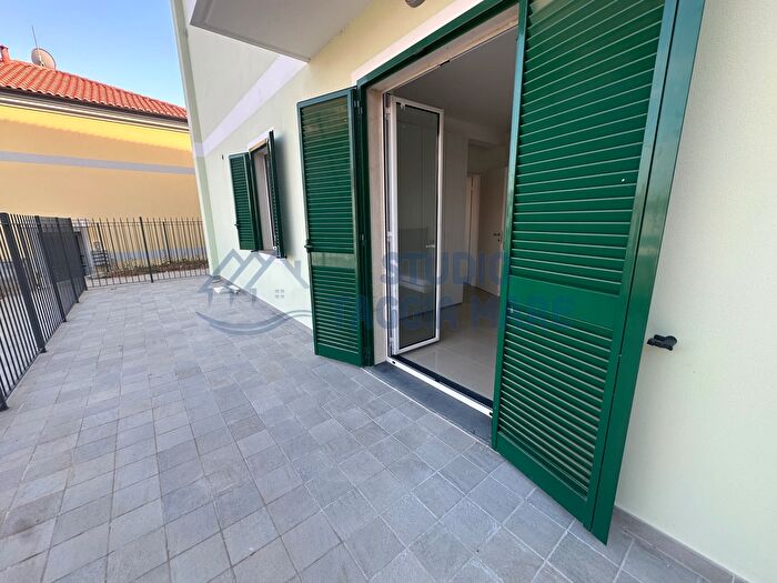 Appartamento bilocale in vendita in Via Castello, Riva Ligure