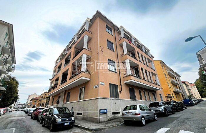 Appartamento quadrilocale in vendita in Via Vincenzo Gioberti, Pinerolo